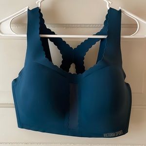 NWOT Victoria Secret Sports Bra